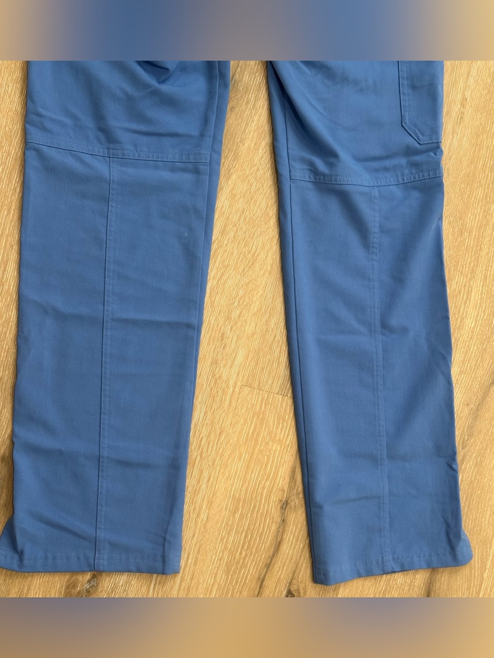 FIGS Scrub Pants - Picture 4 of 10